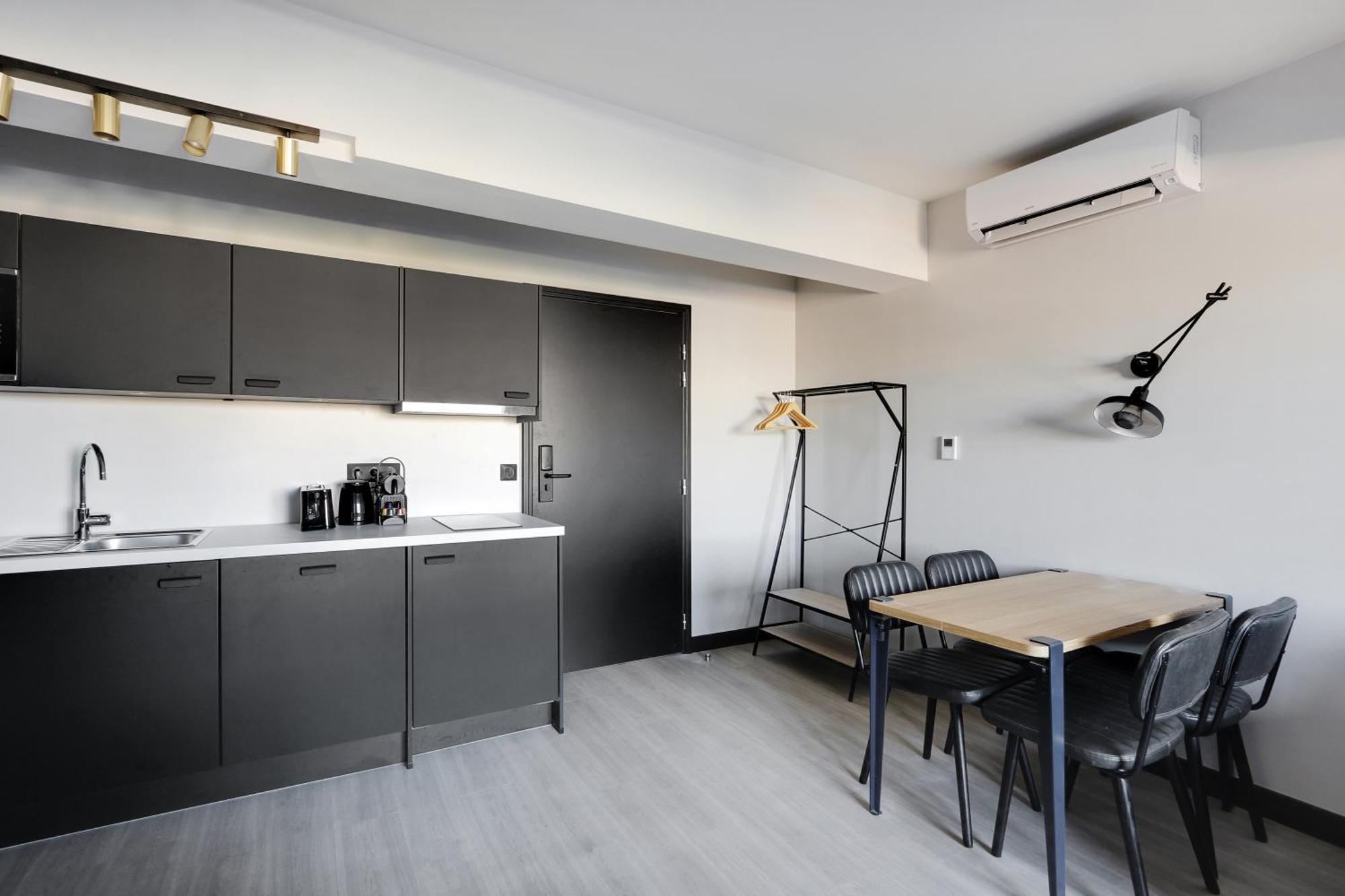 Pick A Flat'S Apartments In In Parc Des Buttes Chaumonts - Rue Edouard Pailleron ปารีส ภายนอก รูปภาพ